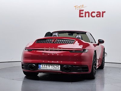 صورة 4 لـ 2021 Porsche 911