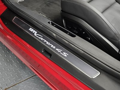 2021 Porsche 911 — миниатюра 35