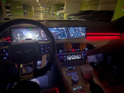 صورة 5 لـ 2024 Genesis GV70