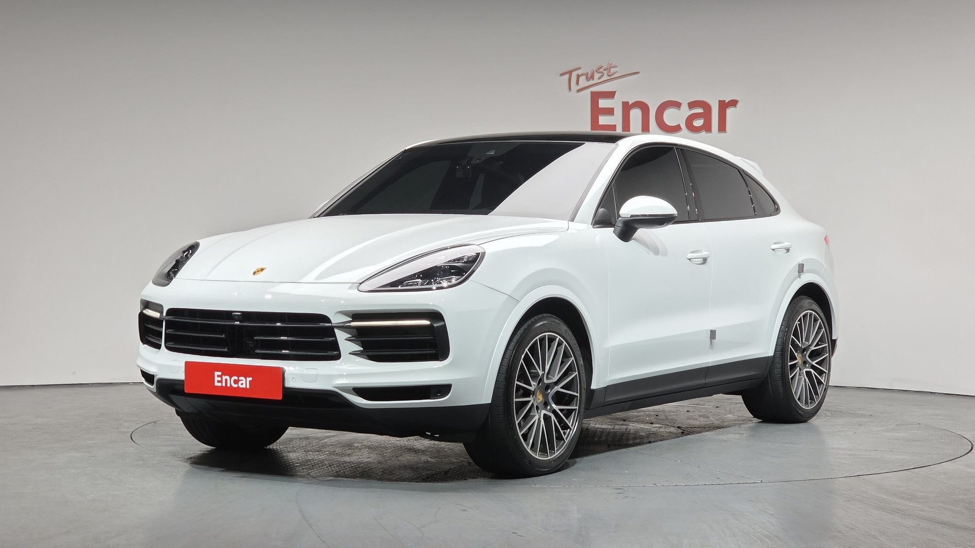 PORSCHE CAYENNE - View 1