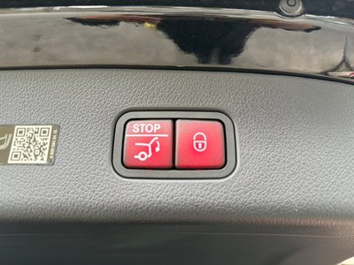 MERCEDES-BENZ GLC - 10