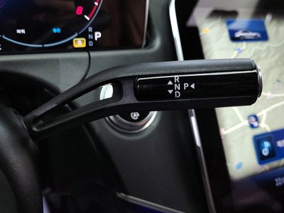 MERCEDES-BENZ E-CLASS - 9