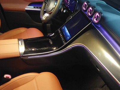 MERCEDES-BENZ GLC - 8