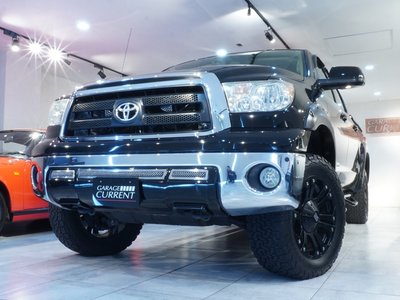 TOYOTA TUNDRA - 1