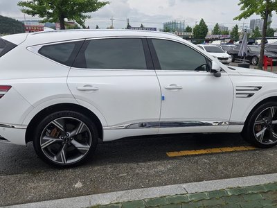 GENESIS GV80 - 8