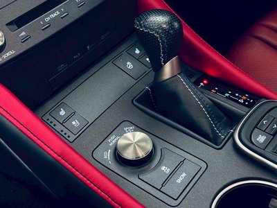 صورة مصغرة 63 لـ 2016 Lexus RC F