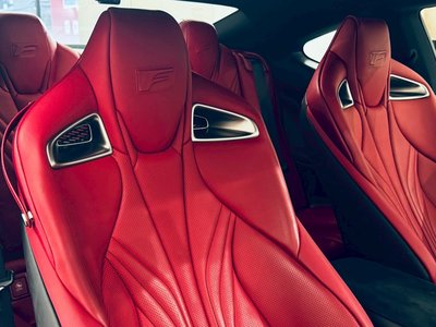 صورة مصغرة 13 لـ 2016 Lexus RC F