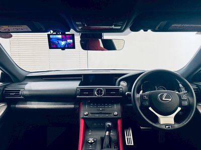 2016 Lexus RC F photo 2