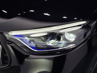 صورة 9 لـ 2024 Mercedes-BENZ GLC
