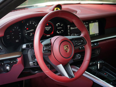 PORSCHE 911 - 8