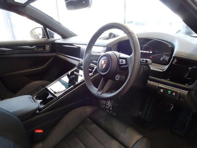 2025 Porsche PANAMERA — миниатюра 22