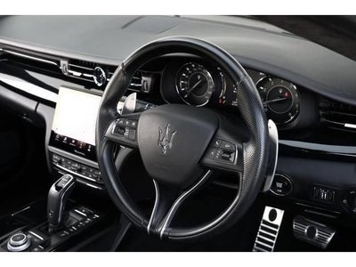 2021 Maserati QUATTROPORTE — фото 4