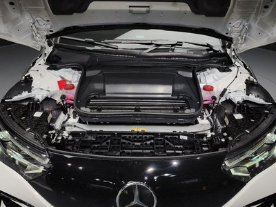 MERCEDES-BENZ EQE - 7