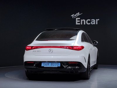 MERCEDES-BENZ EQE - 3