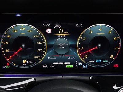 MERCEDES-BENZ GT AMG - 8