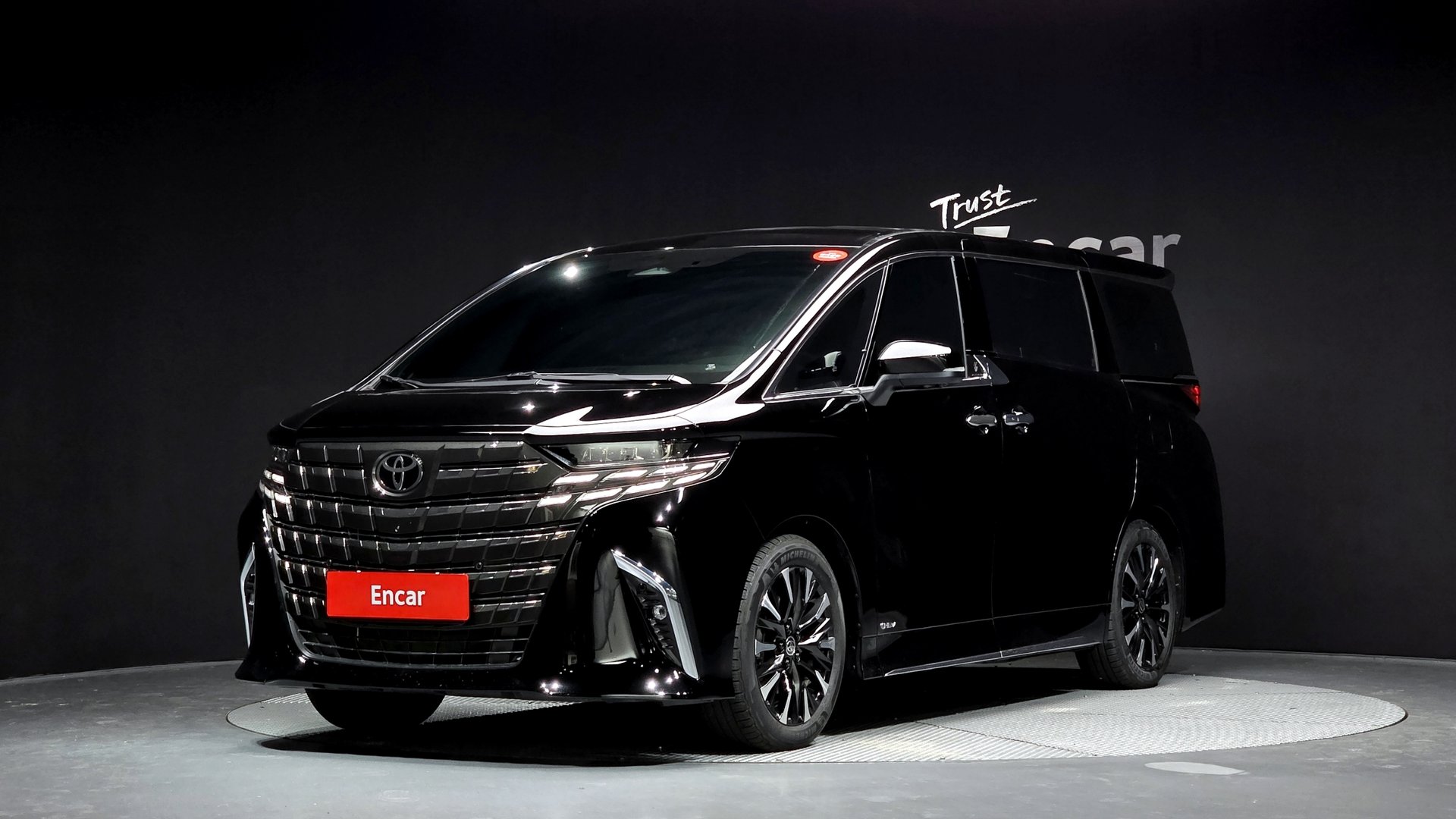 TOYOTA ALPHARD - View 1