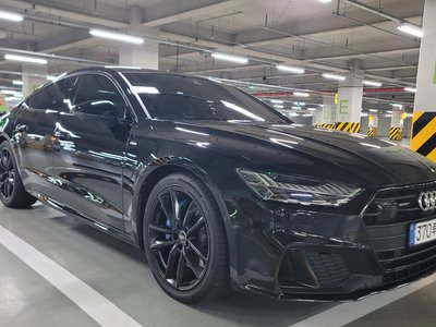 AUDI A7 - 1