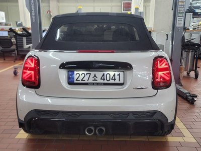 2024 MINI COOPER CONVERTIBLE photo 3