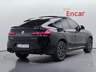 2023 BMW X4 — фото 4