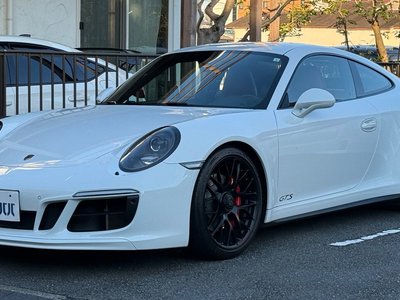 PORSCHE 911 CARRERA GTS PDK - 1