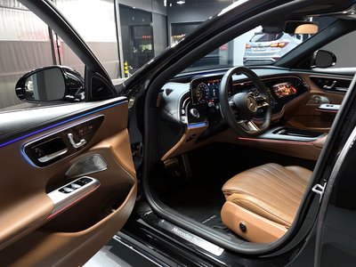 MERCEDES-BENZ E-CLASS - 10