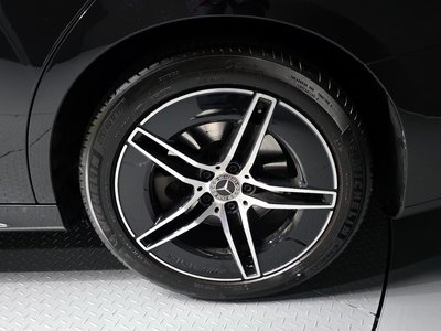 MERCEDES-BENZ E-CLASS - 6