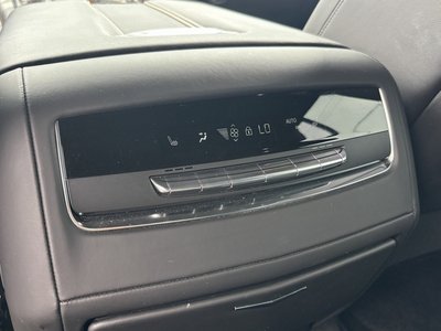 صورة مصغرة 56 لـ 2023 Cadillac ESCALADE