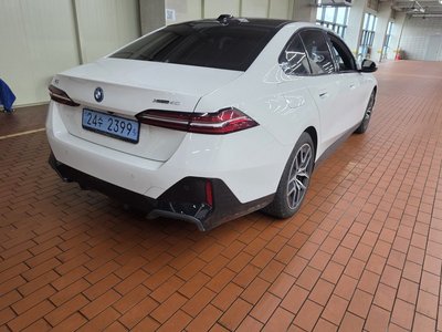 2025 BMW I5 照片 2