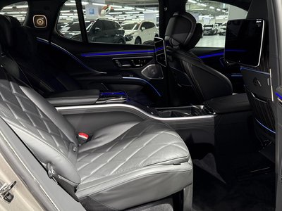 MERCEDES-BENZ EQS - 8