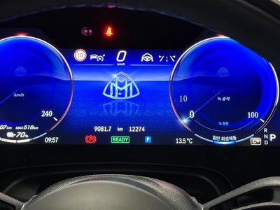 MERCEDES-BENZ EQS - 10