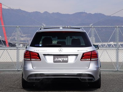 MERCEDES-BENZ E-CLASS AMG - 7