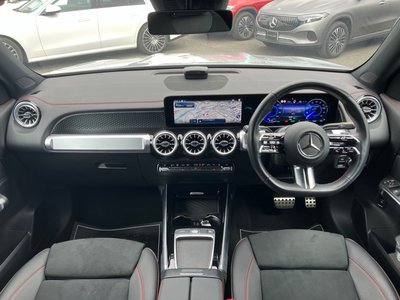 MERCEDES-BENZ EQB - 9