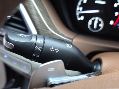 صورة مصغرة 30 لـ 2021 Genesis G90