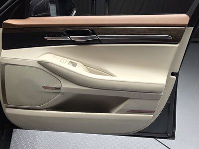 صورة مصغرة 14 لـ 2021 Genesis G90