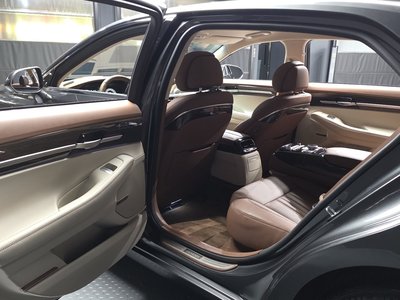صورة مصغرة 16 لـ 2021 Genesis G90