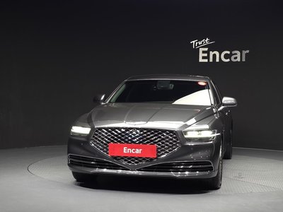 2021 Genesis G90 照片 2