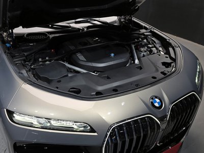 BMW 7 SERIES - 7