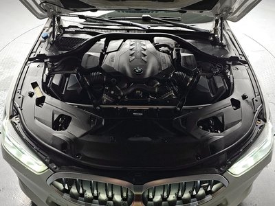 BMW 8 SERIES - 7