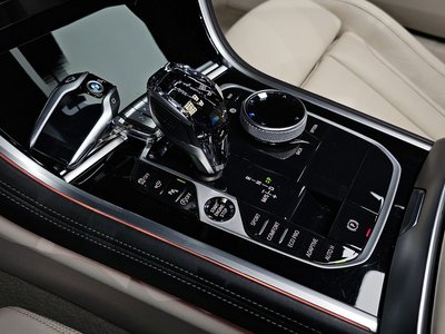 BMW 8 SERIES - 9