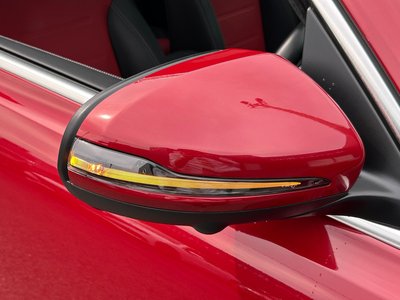 MERCEDES-BENZ GLB - 8