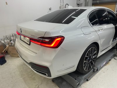 BMW 7 SERIES - 5