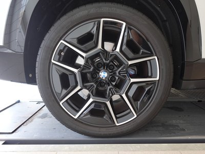 2025 BMW XM 缩略图 19