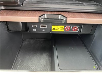 صورة 10 لـ 2023 Lexus RX