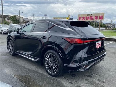 صورة 3 لـ 2023 Lexus RX