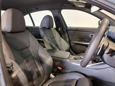 2025 BMW 3 SERIES thumbnail 33