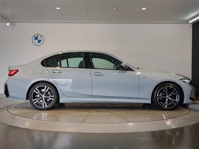 2025 BMW 3 SERIES thumbnail 11