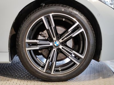 2025 BMW 3 SERIES thumbnail 30