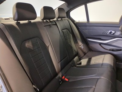 2025 BMW 3 SERIES thumbnail 35