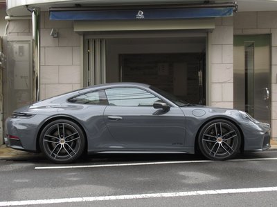 PORSCHE 911 - 6