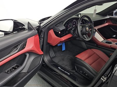 2025 Porsche TAYCAN — миниатюра 13